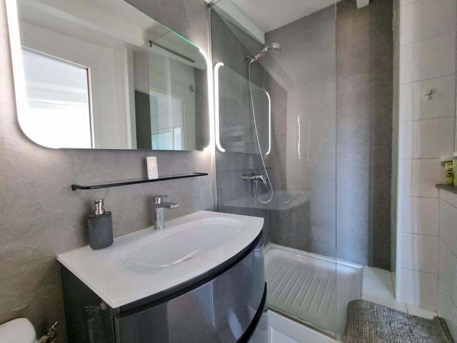 Triplex Les Cordeliers - Climatisation Apartamento Aix-en-Provence Exterior foto